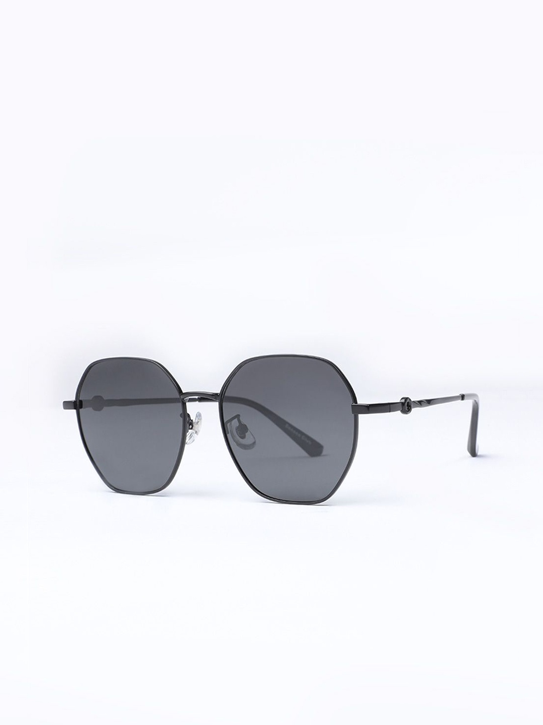 

Banana Club Unisex Oval Sunglasses BVP9543-Retro Black