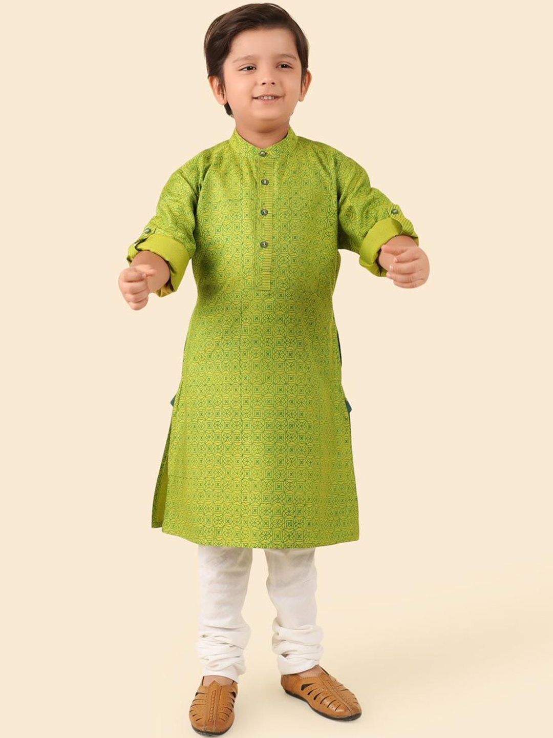 

Fabindia Boys Floral Block Printed Roll-Up Sleeves Mandarin Collar Straight Kurta, Green