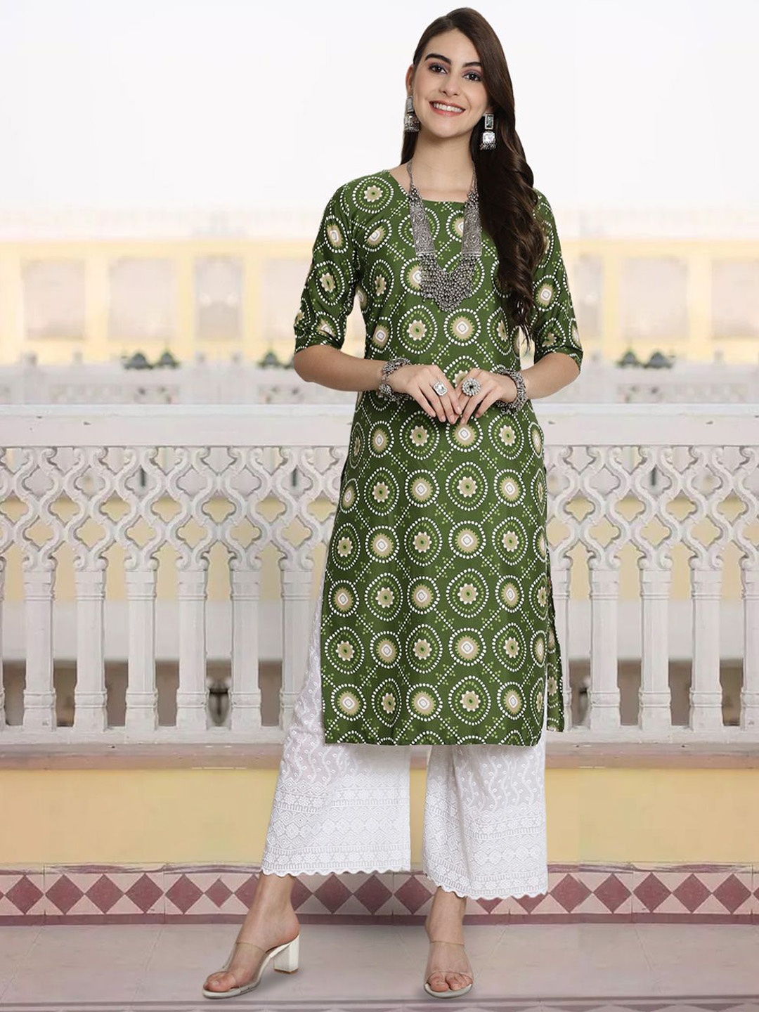 

7Threads Bandhani Printed Round Neck Straight Kurta, Green