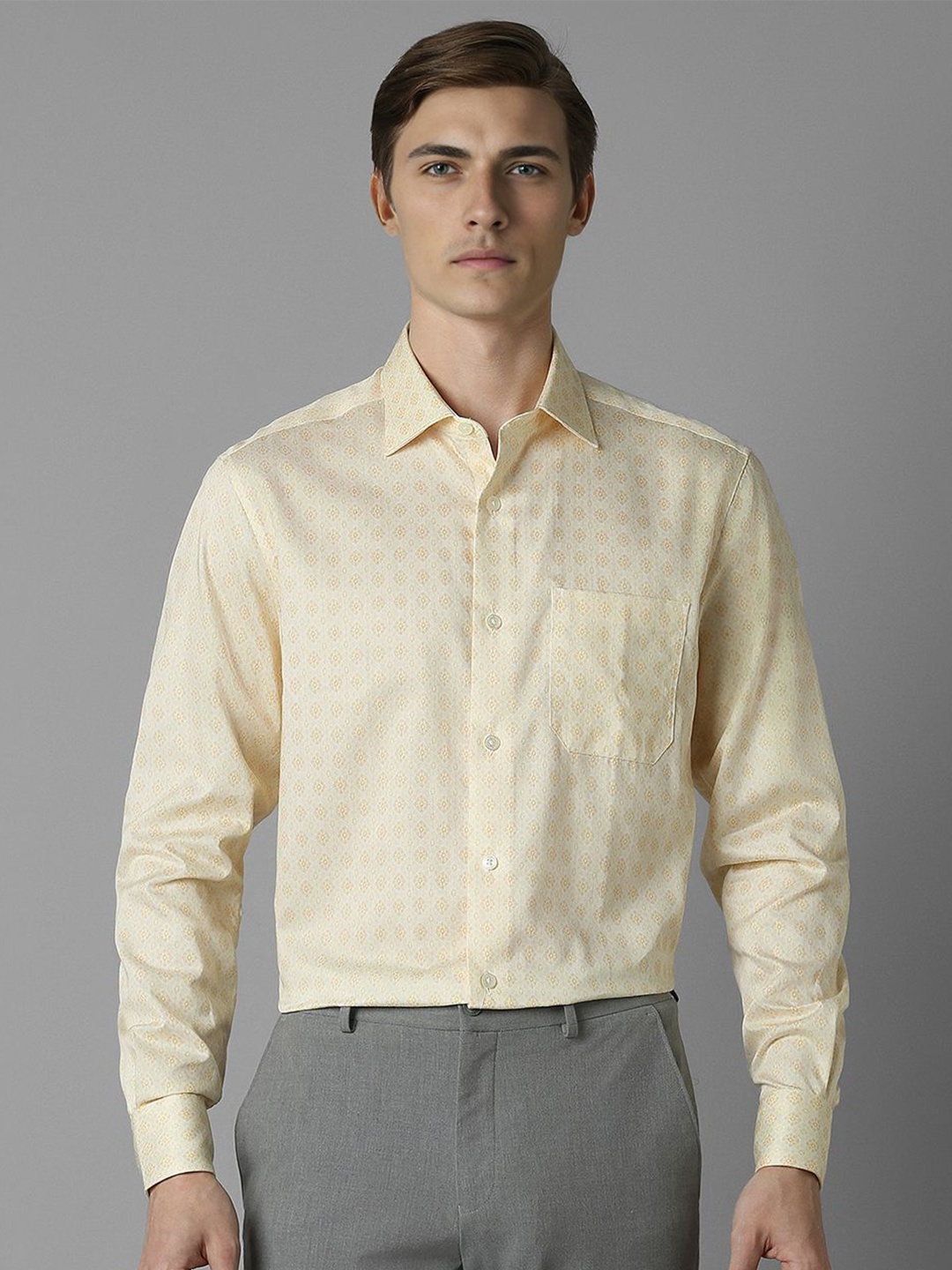 

Louis Philippe Men Classic Spread Collar Geometric Printed Cotton Formal Shirt, Yellow