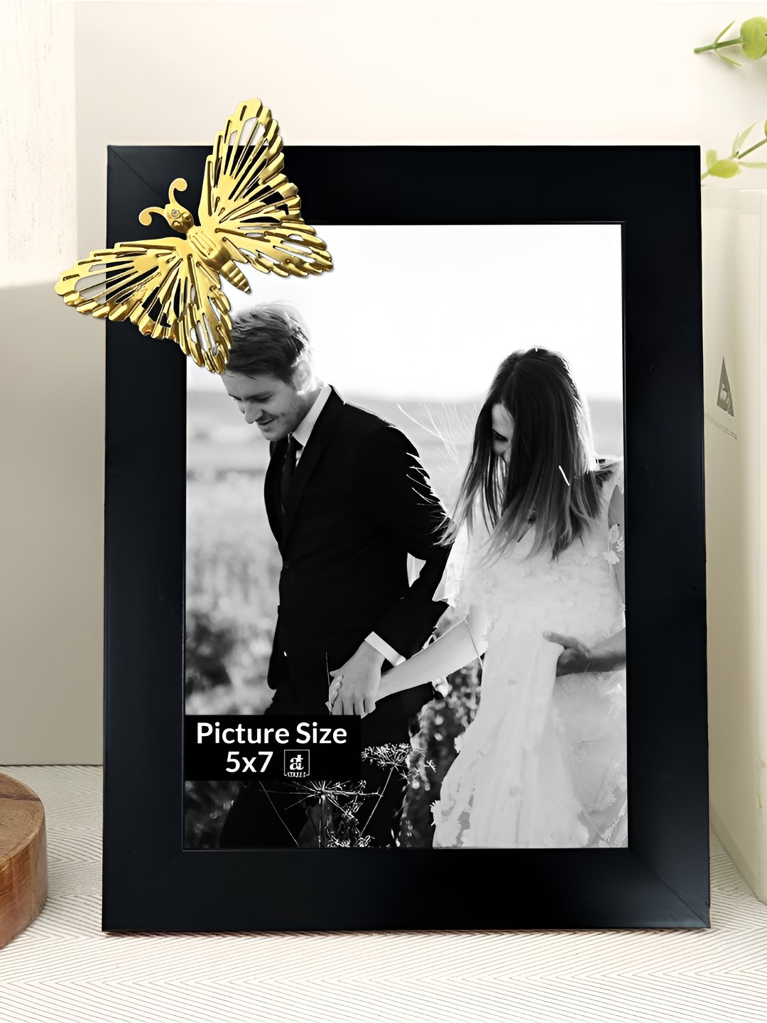 

Art Street Black 1 Pieces Wood Table Photo Frames