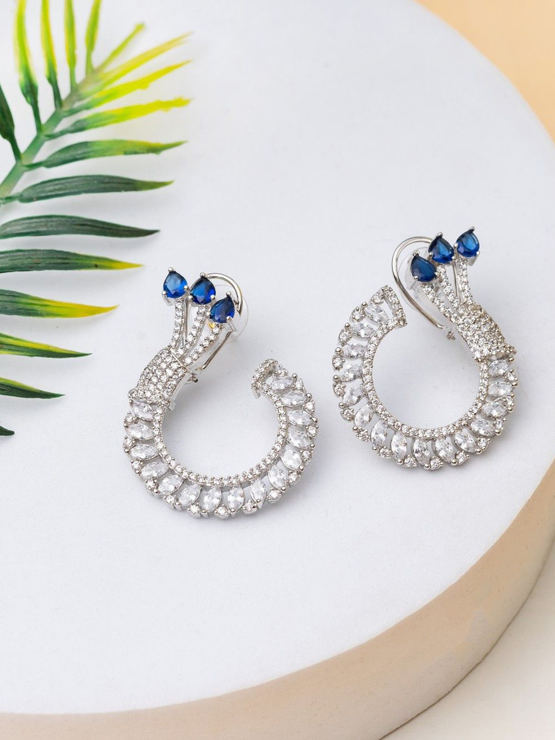 

PUTSTYLE Silver-Plated American Diamond & Sapphire Studded Studs Earrings