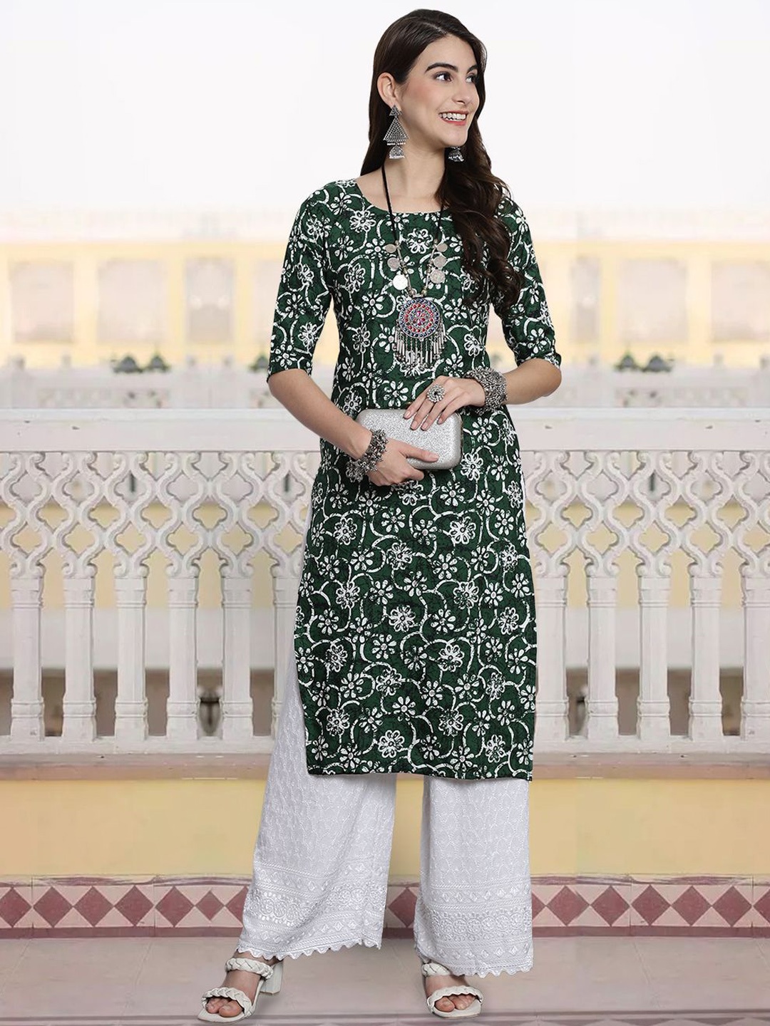 

7Threads Floral Printed Round Neck Straight Kurta, Green