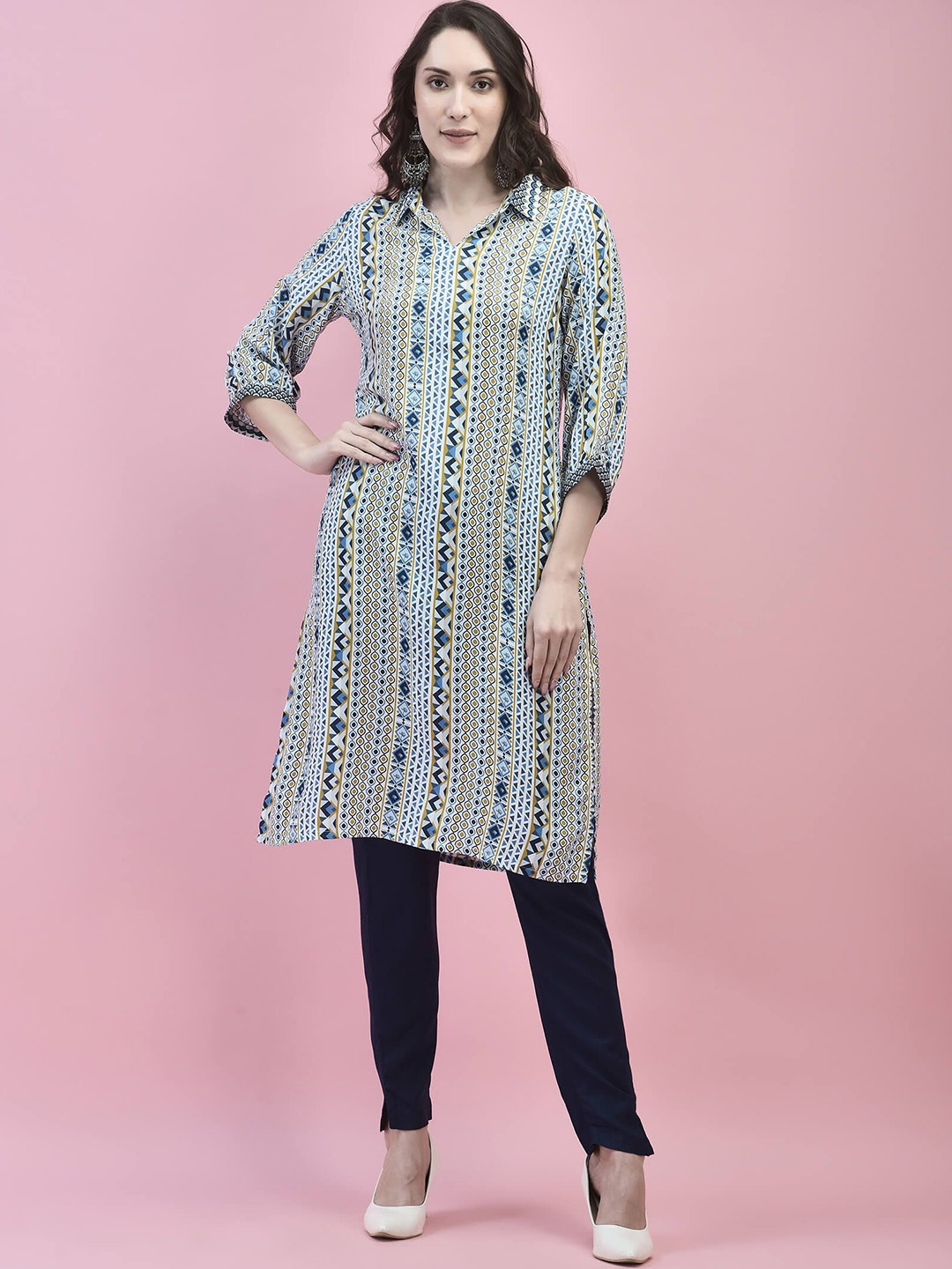 

Shree Geometric Printed Shirt Collar Straight Kurta, White