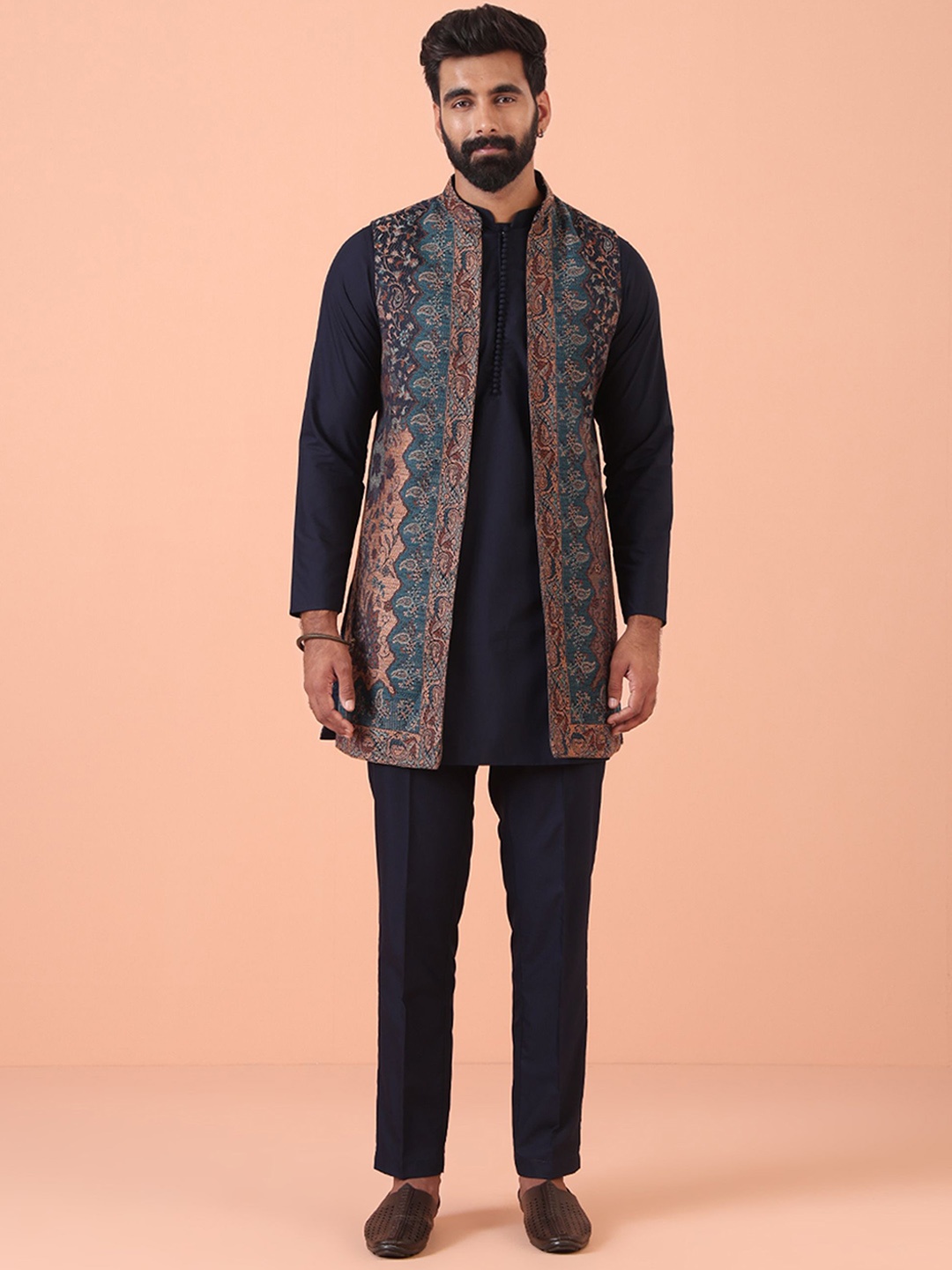 

KISAH Men Placement Regular Fit Jacquard Kurta Nehru Jacket Trouser Set, Navy blue