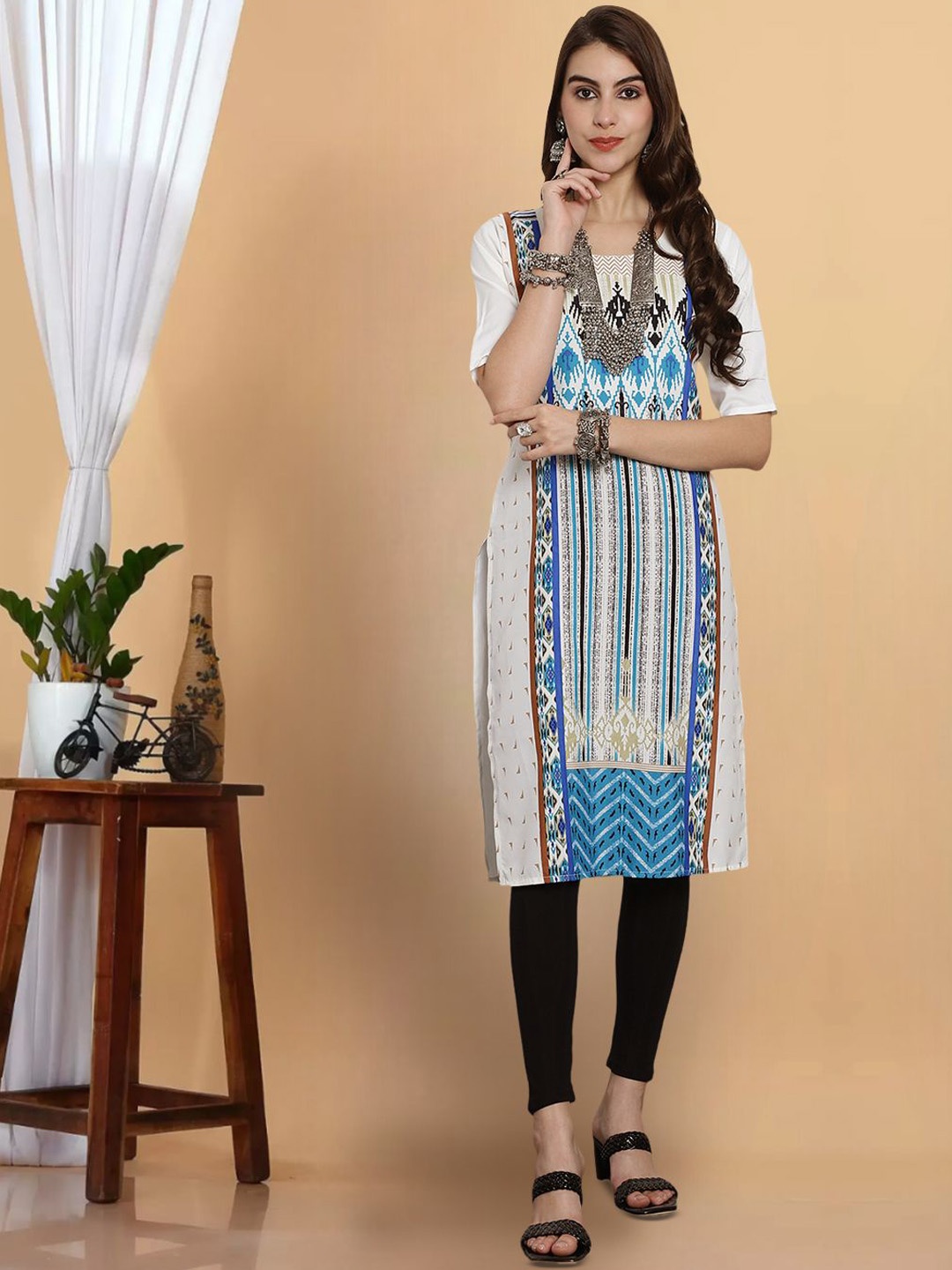 

7Threads Geometric Printed Round Neck Straight Kurta, White