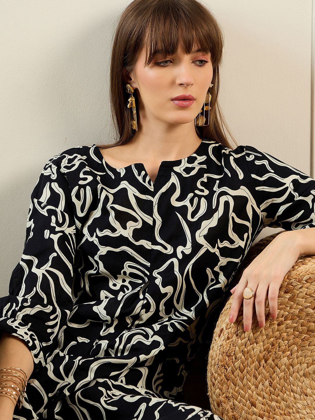 

Indo Era Abstract Printed Pure Cotton Tunic With Trouser, Black