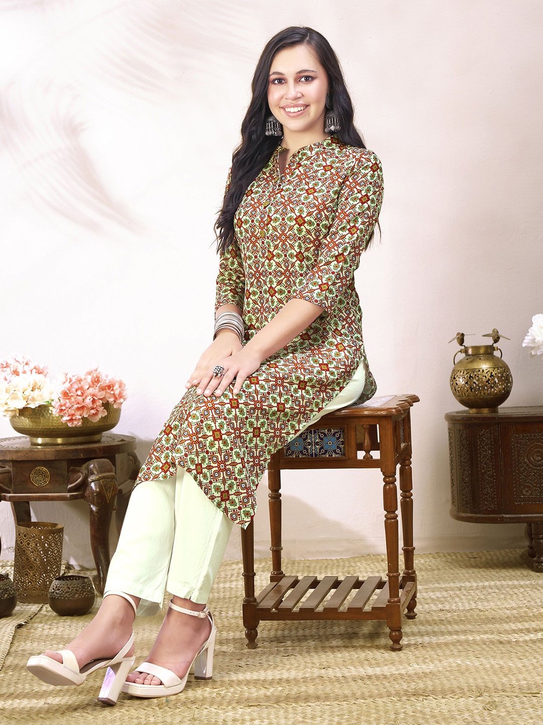 

Anouk Rustic Ethnic Motifs Printed Straight Kurta, Maroon