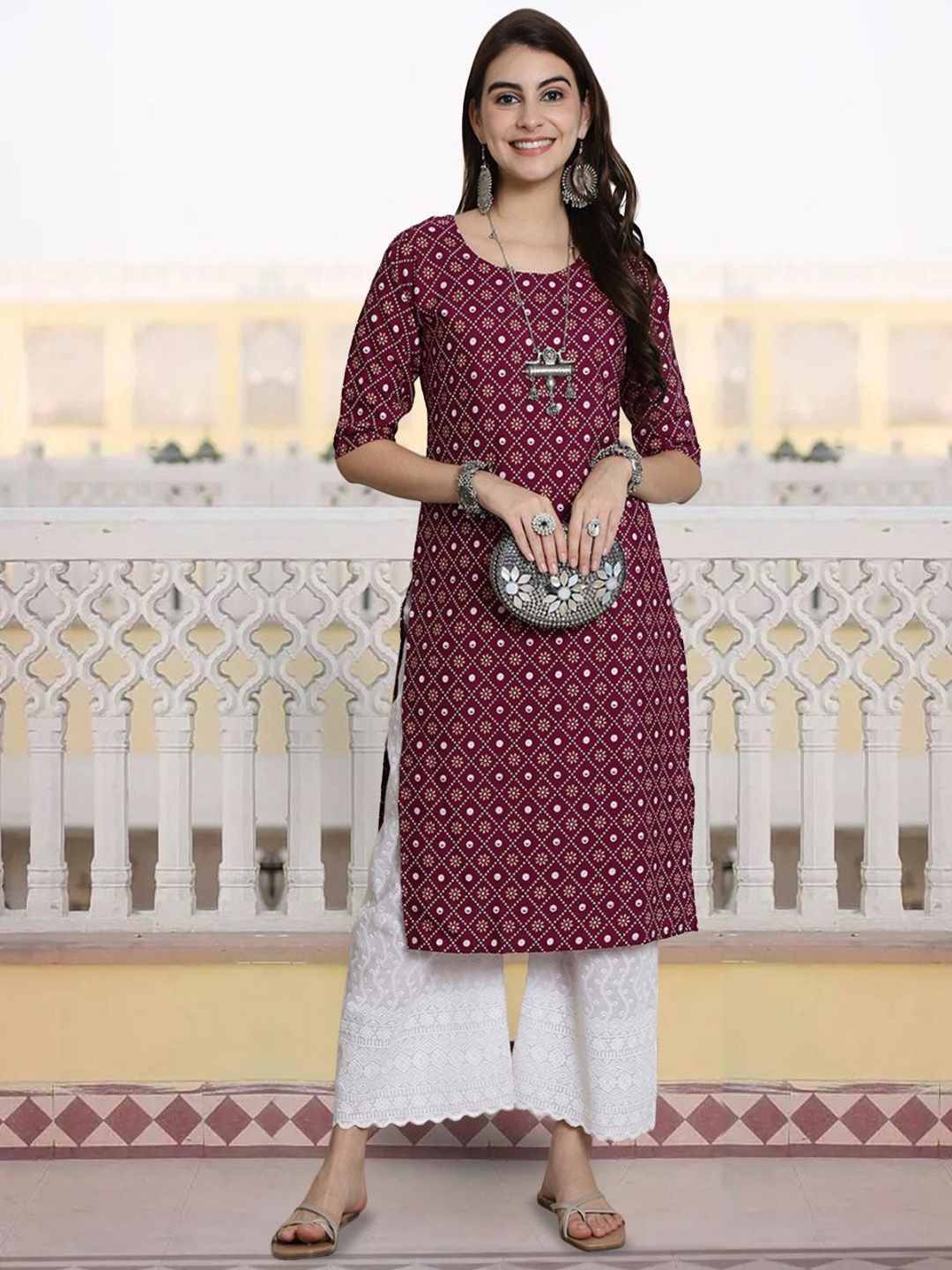 

7Threads Floral Printed Round Neck Straight Kurta, Maroon