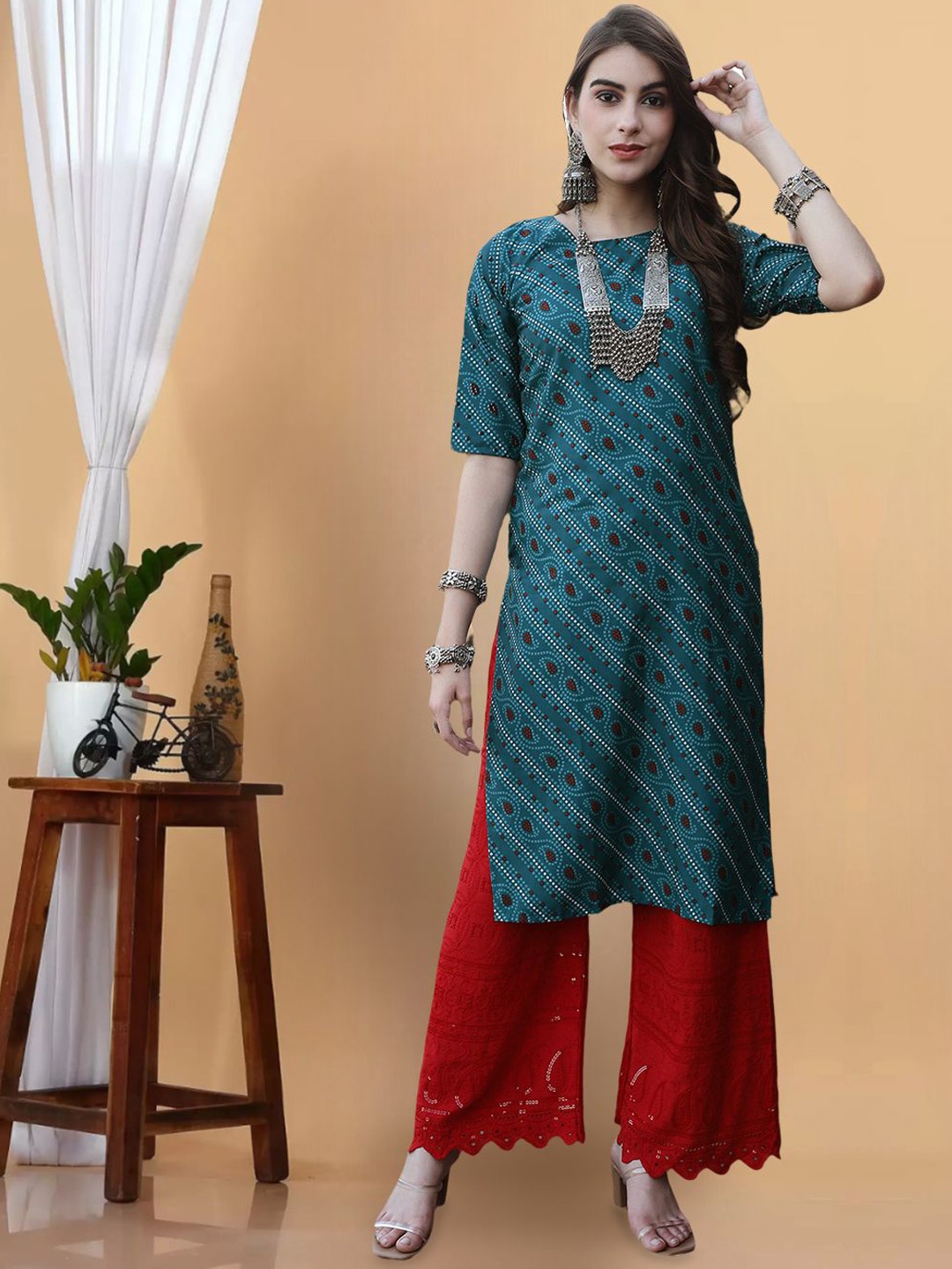 

7Threads Ethnic Motifs Printed Round Neck Straight Kurta, Green