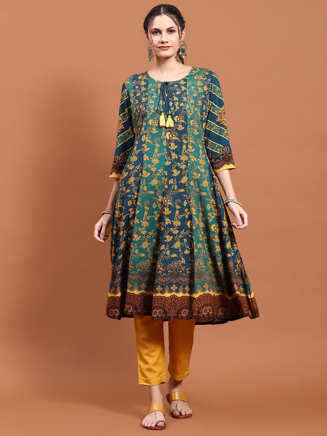 

Shree Floral Printed Tie-Up Neck A-Line Kurta, Green