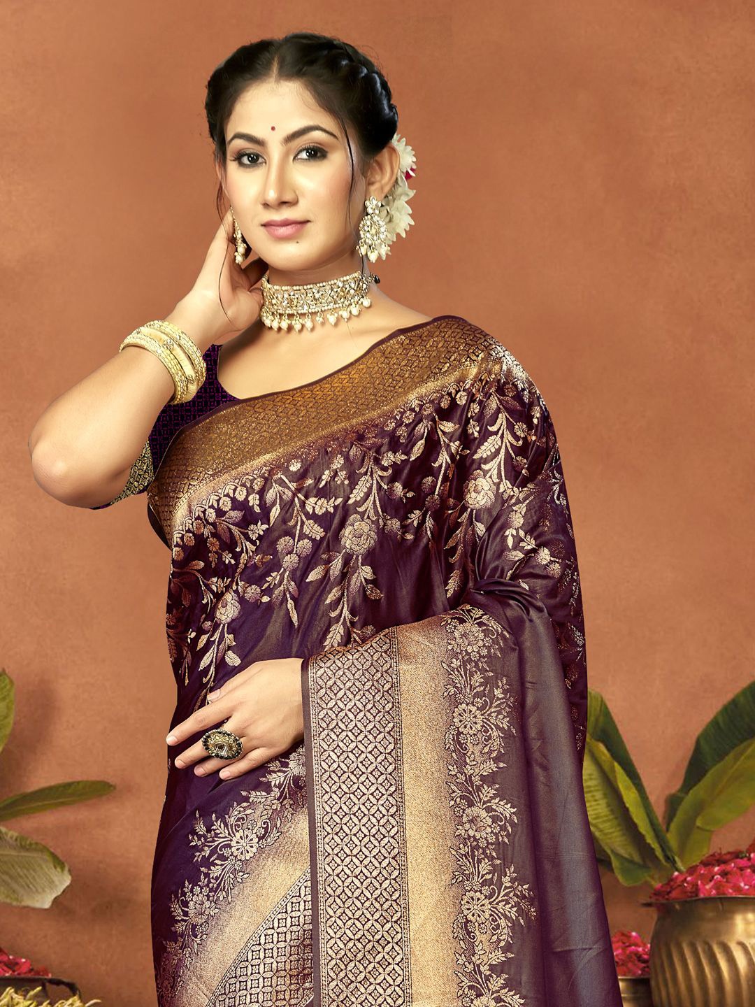 

Exclusiva Woven Design Zari Satin Saree, Purple