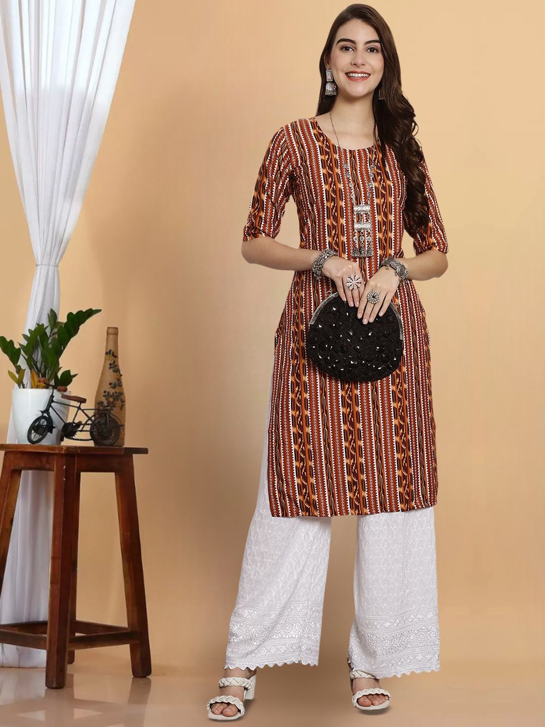 

7Threads Geometric Printed Round Neck Straight Kurta, Brown