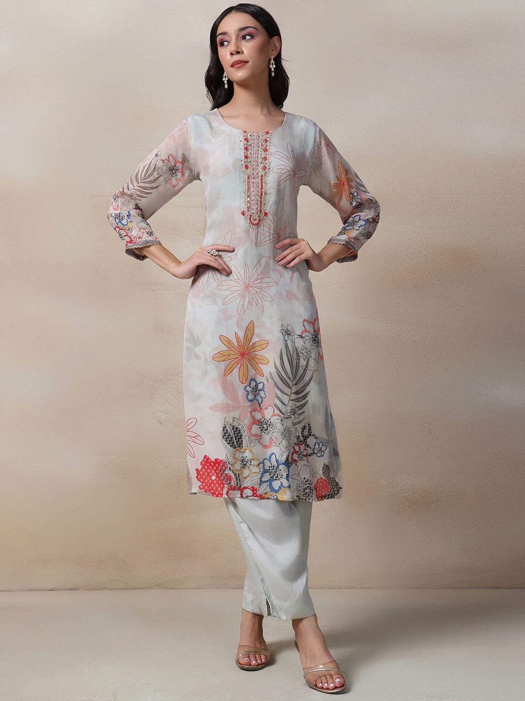 

Rang by Indya Floral Printed Beads and Stones Organza Kurta with Trousers & Dupatta, Grey