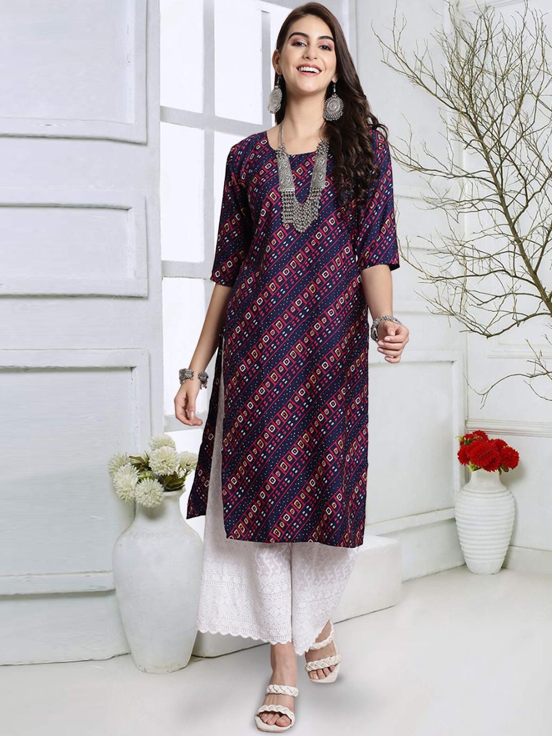 

7Threads Geometric Printed Round Neck Short Sleeves Straight Kurta, Navy blue