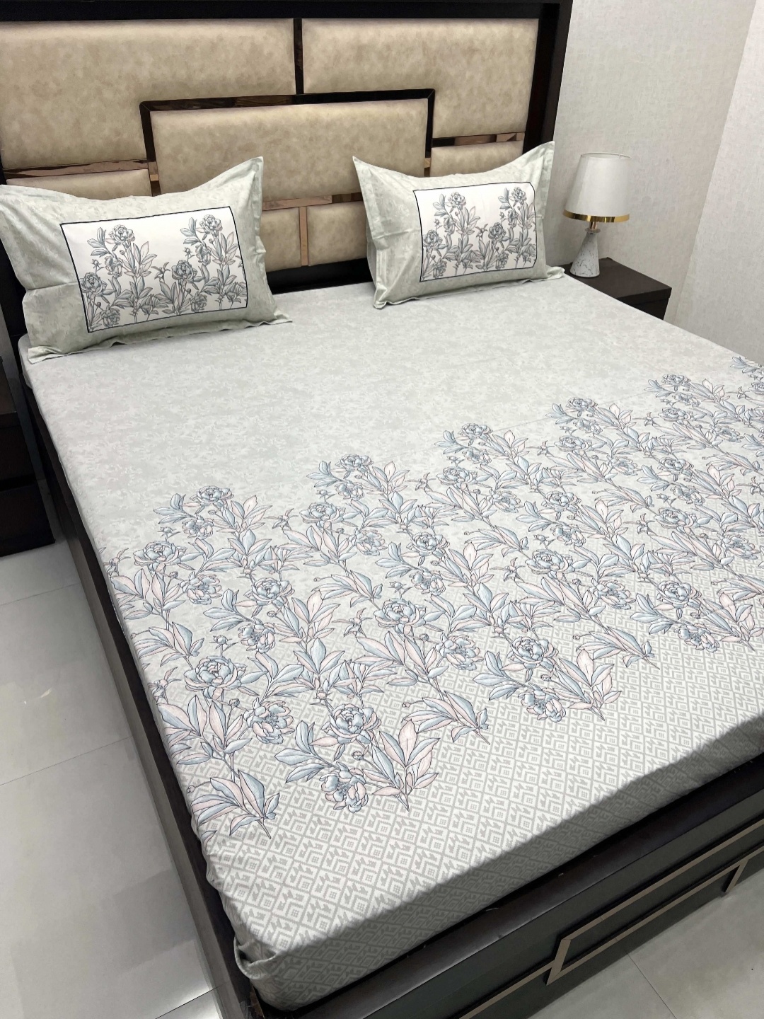 

Pure Decor Grey & Blue Floral 300 TC King Bedsheet with 2 Pillow Covers