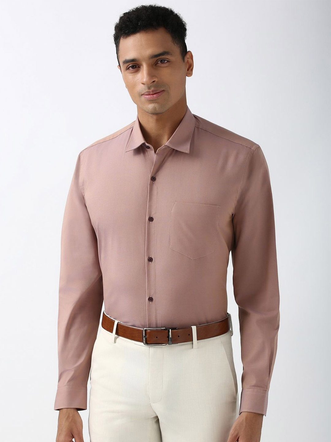 

Peter England Men Classic Spread Collar Solid Formal Shirt, Pink