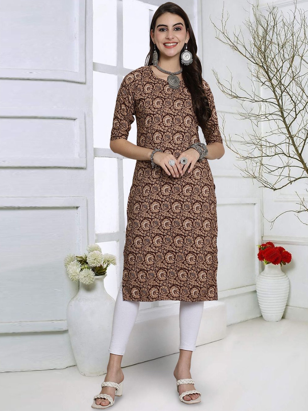 

7Threads Floral Printed Round Neck Straight Kurta, Brown