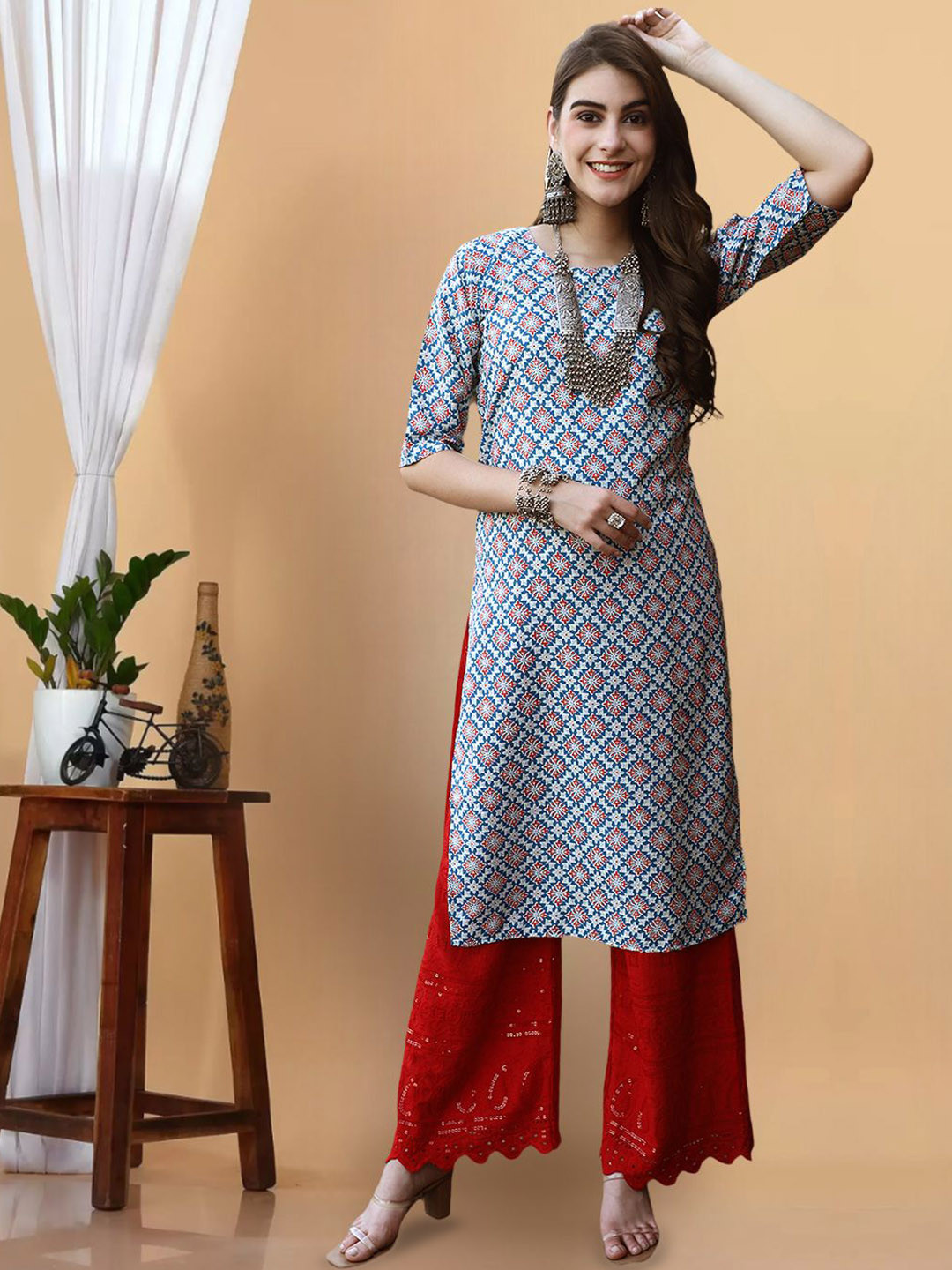 

7Threads Ethnic Motifs Printed Round Neck Straight Kurta, Blue
