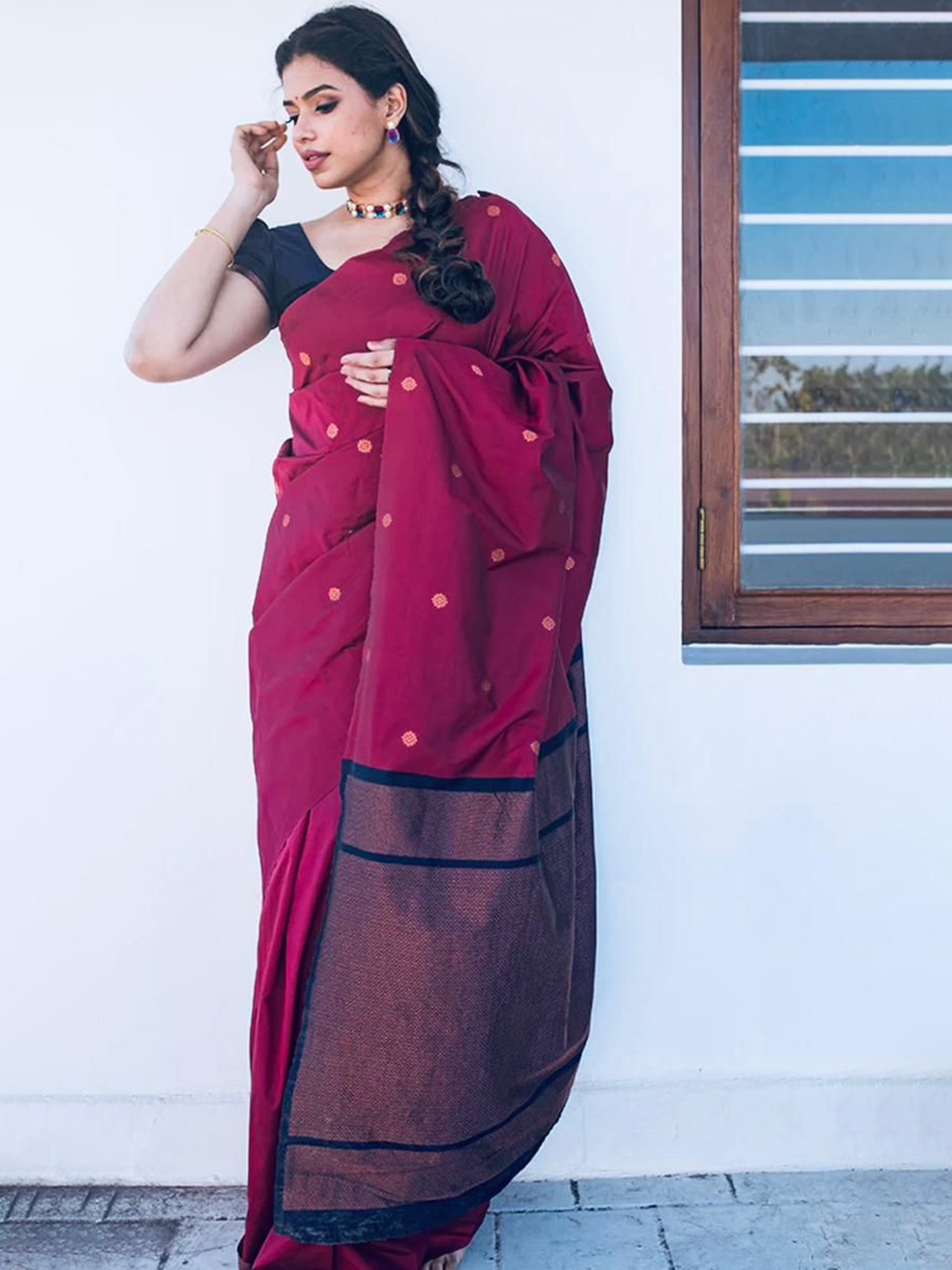 

Marziyaa Woven Design Zari Silk Cotton Banarasi Saree, Maroon