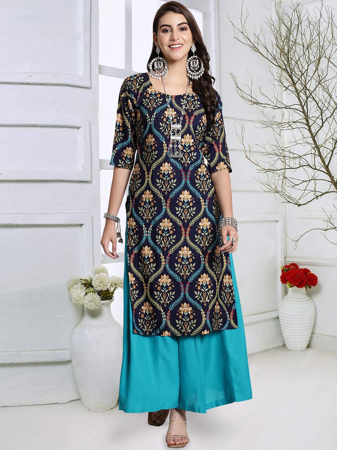 

7Threads Floral Printed Round Neck Regular Crepe Straight Kurta, Black