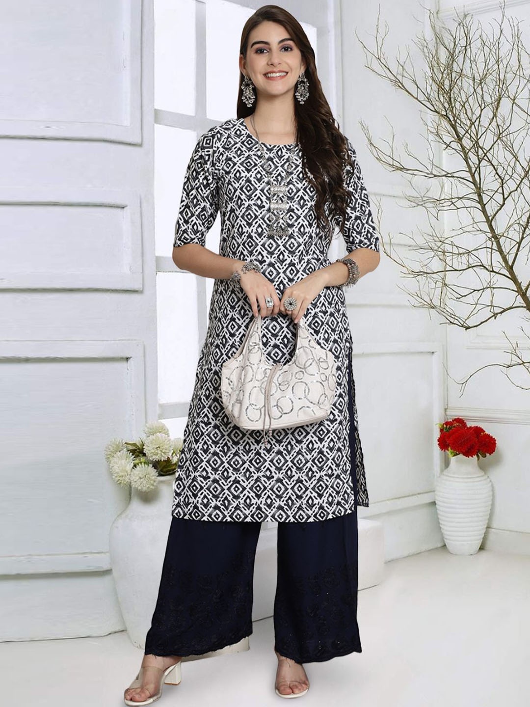 

7Threads Geometric Printed Round Neck Striagth Kurta, White