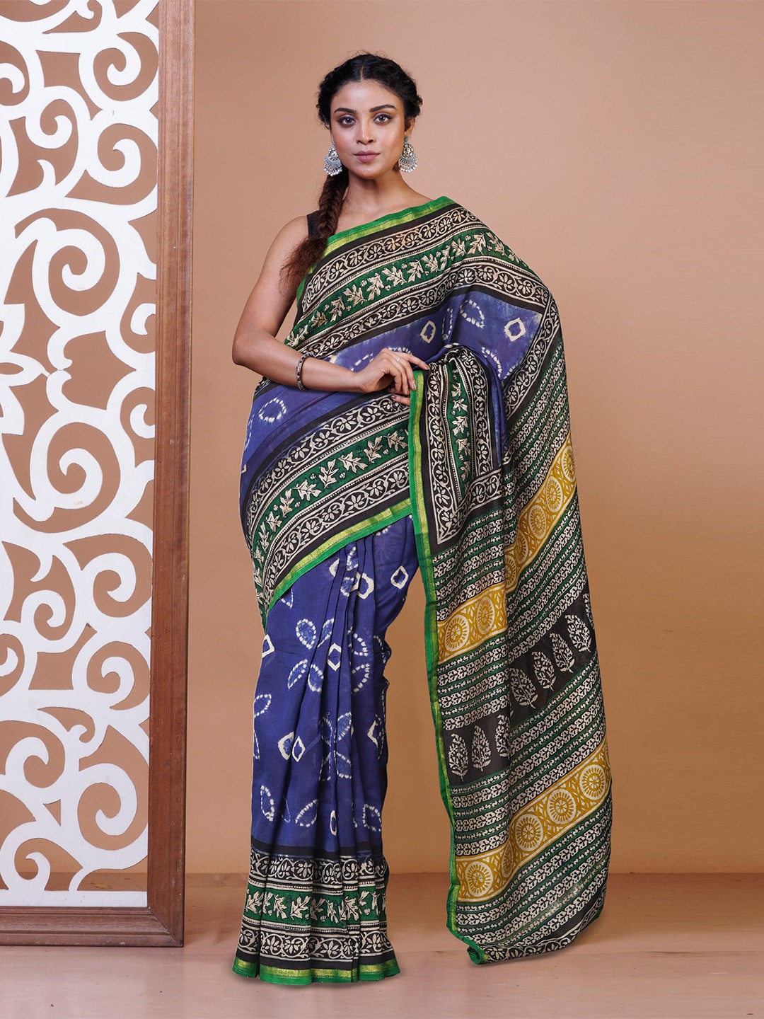 

Unnati Silks Tie and Dye Zari Handloom Bagru Saree, Blue