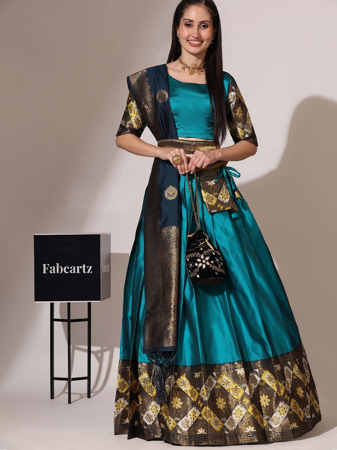 

Fabcartz Woven Design Semi-Stitched Lehenga & Unstitched Blouse With Dupatta, Sea green