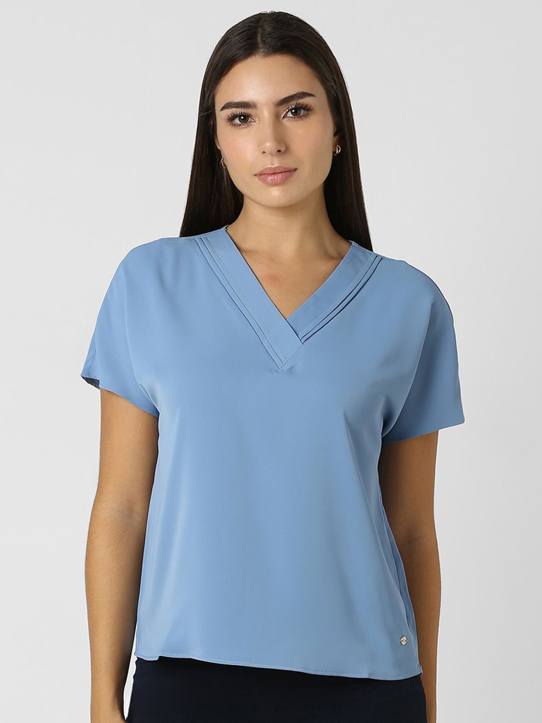 

Van Heusen Women Solid V-Neck Top, Blue