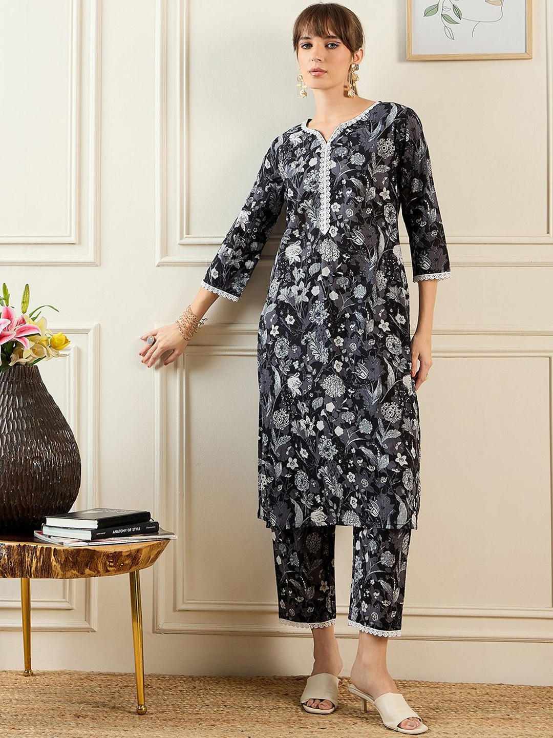 

Indo Era Floral Printed Notched Neck Pure Cotton Straight Tunic With Trouser, Black