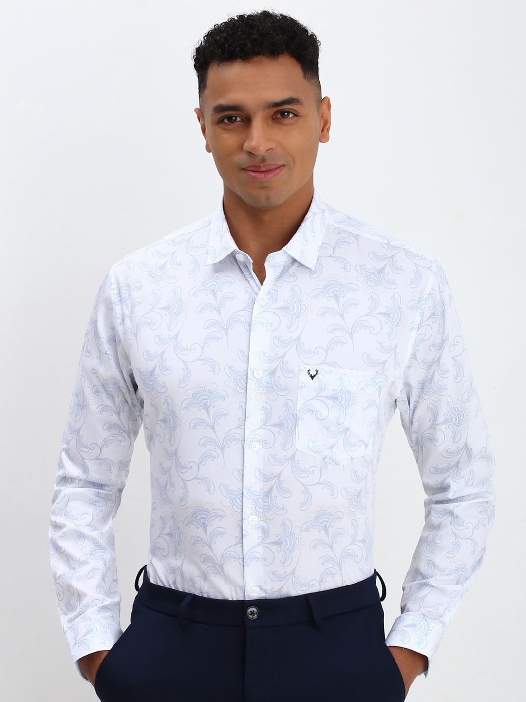 

Allen Solly Men Spread Collar Floral Printed Cotton Slim Fit Formal Shirt, White