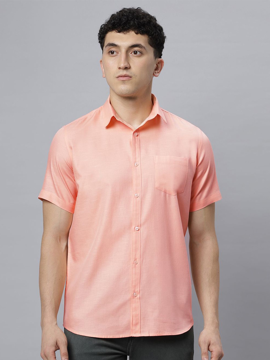 

Hence Men Spread Collar Solid Cotton Slim Fit Casual Shirt, Peach