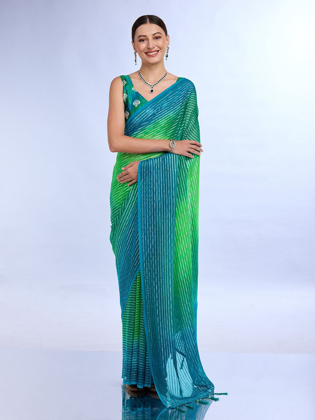 

Ishin Striped Saree, Green