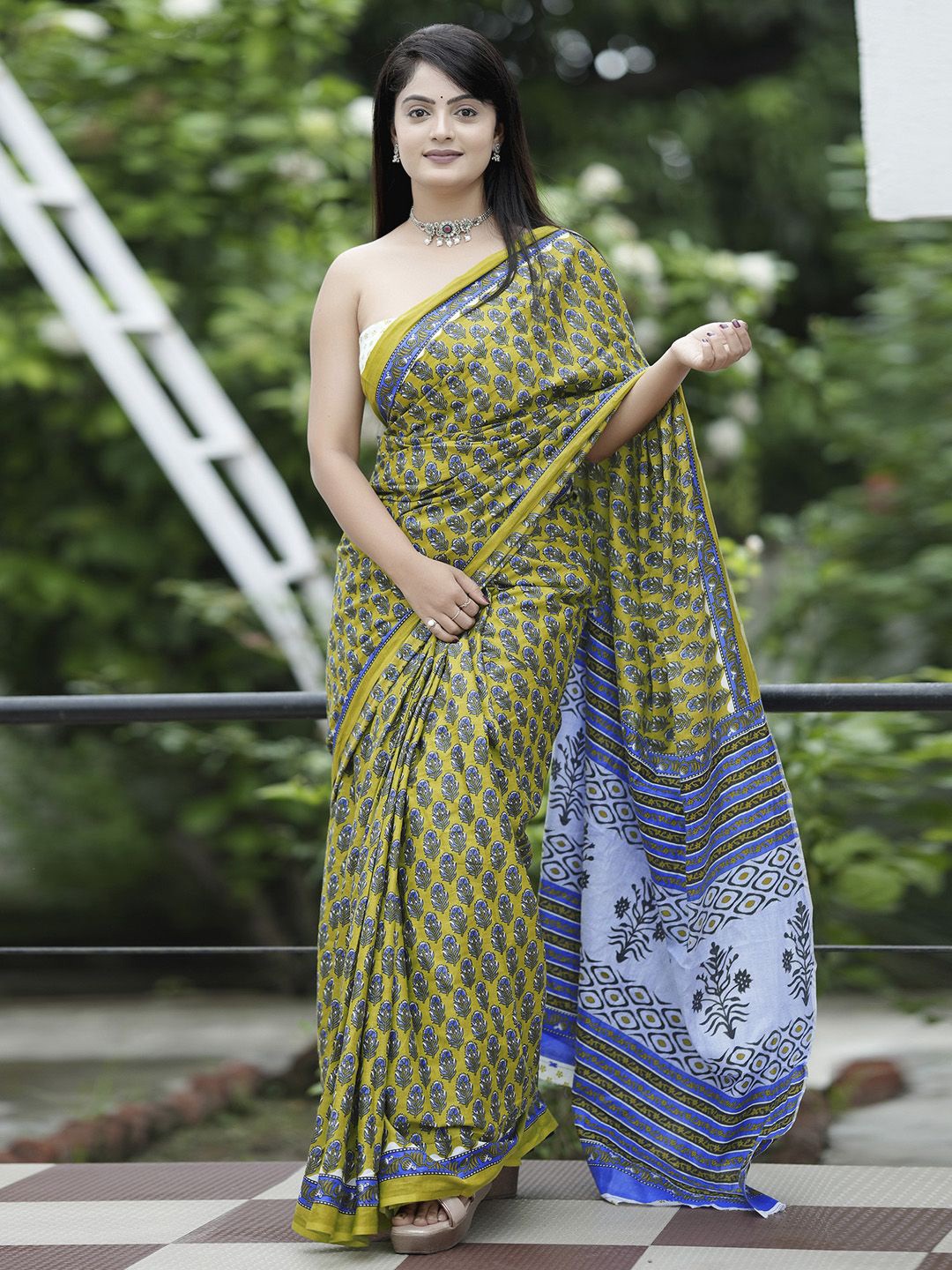 

KALINI Bagh Bagru Saree, Olive
