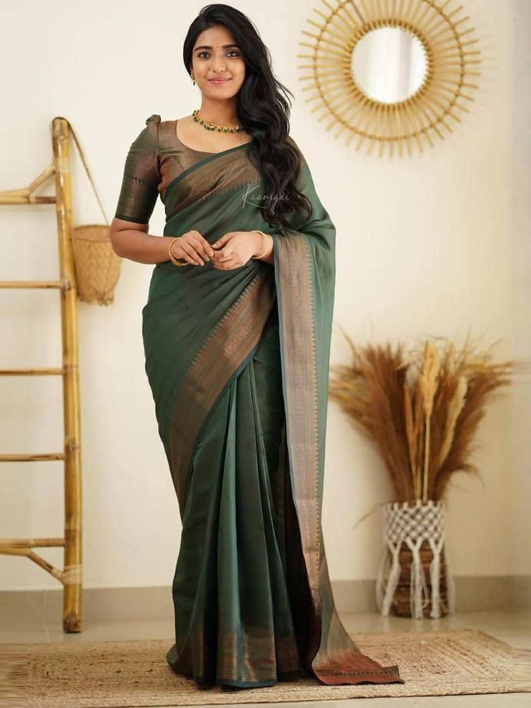 

Marziyaa Zari Banarasi Saree, Green