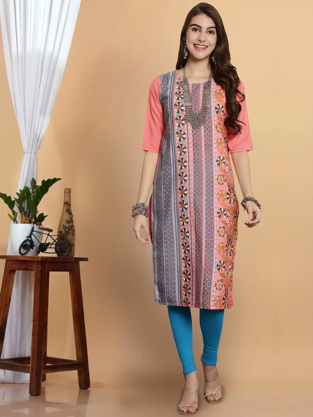 

7Threads Ethnic Motifs Printed Round Neck Straight Kurta, Peach