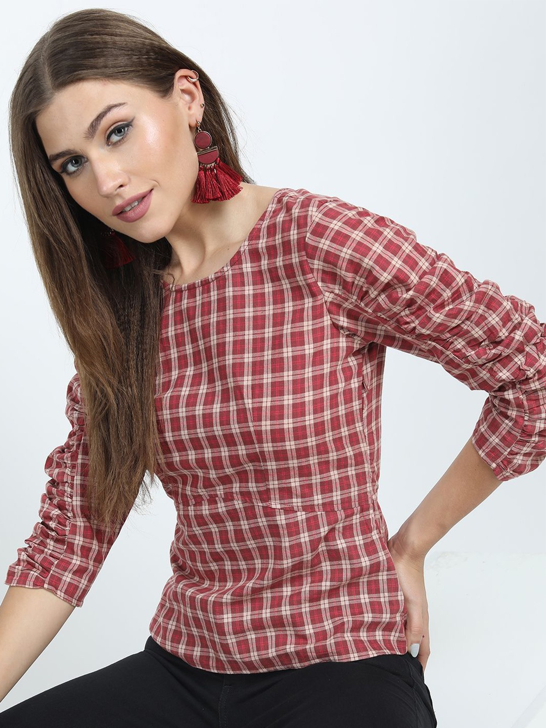 

Tokyo Talkies Women Checked Geometric Print Round Neck Pure Cotton Top, Brown