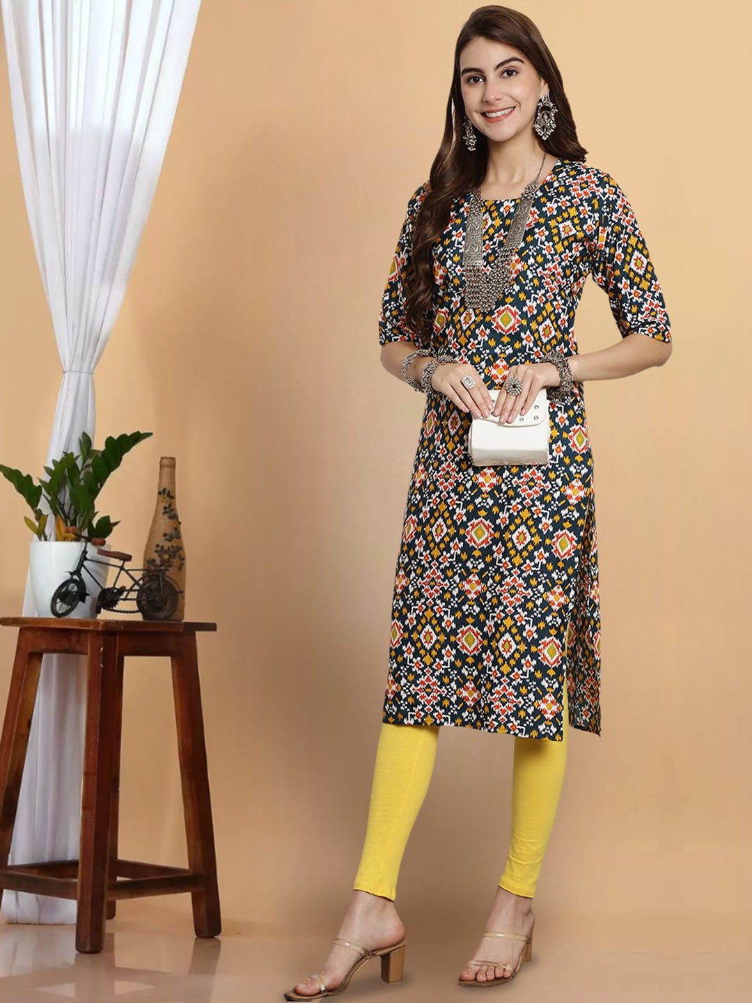 

7Threads Ethnic Motifs Printed Round Neck Crepe Straight Kurta, Teal