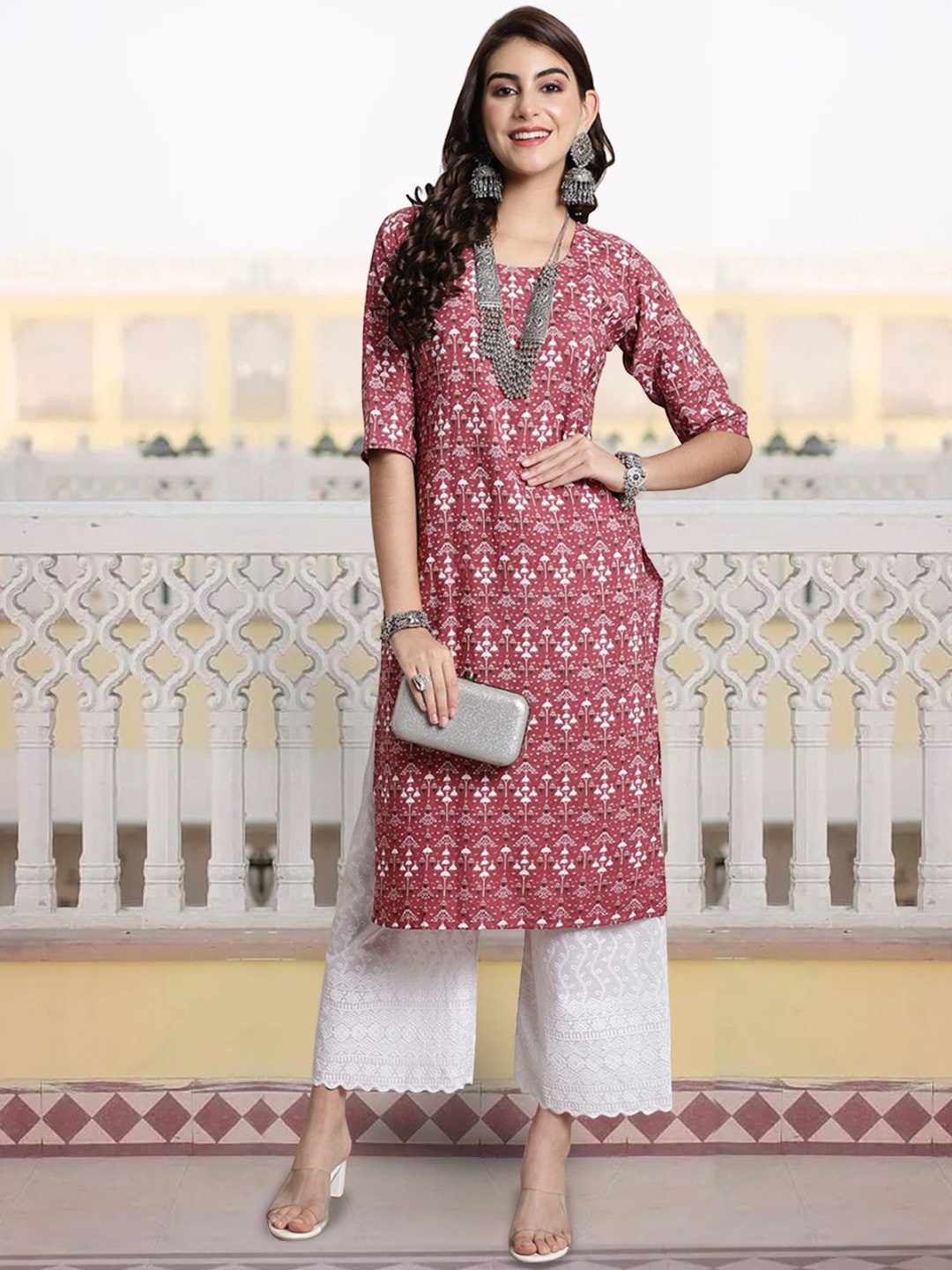 

7Threads Ethnic Motifs Printed Round Neck Straight Kurta, Pink