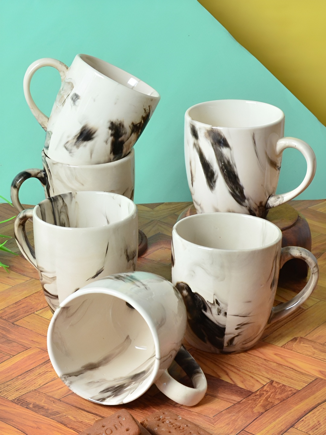 

FABINALIV Set of 6 White & Black Printed Ceramics Glossy Cups