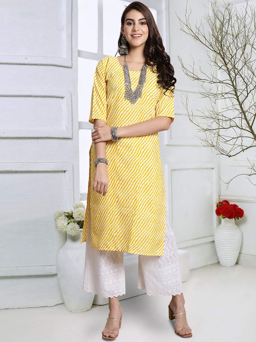 

7Threads Striped Printed Round Neck Straight Kurta, Yellow