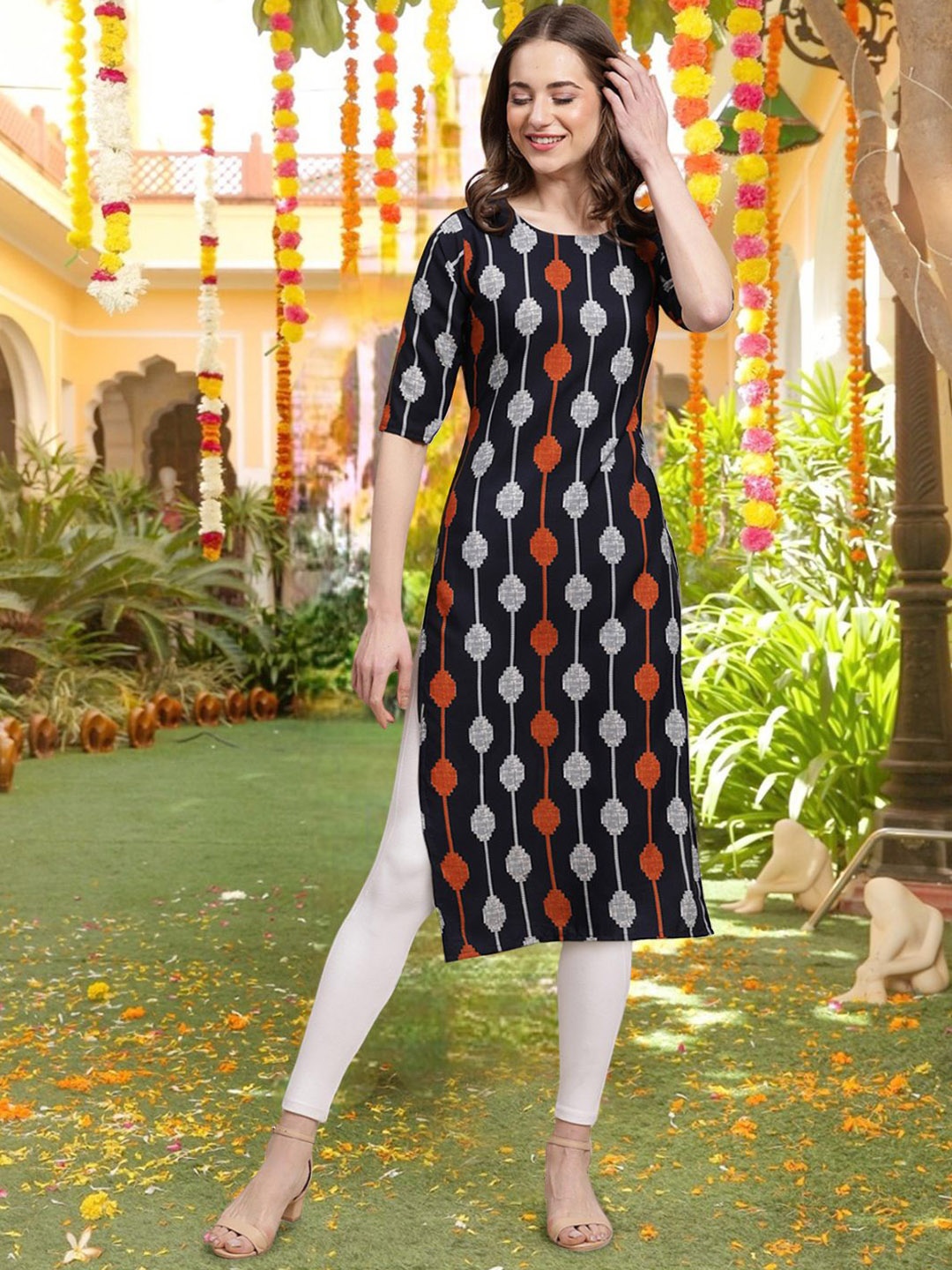 

7Threads Geometric Printed Round Neck Straight Kurta, Black