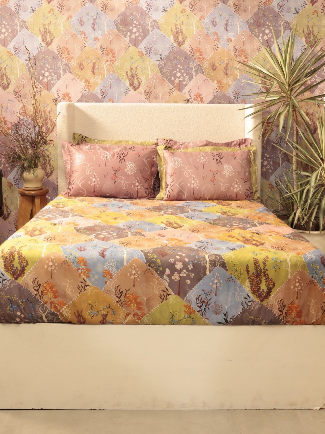 

MYTRIDENT Morning Calm Shivan & Naresh Flat 400TC King Cotton Bedsheet Set, Rose