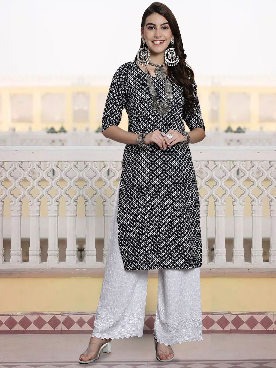 

7Threads Floral Printed Round Neck Straight Kurta, Black