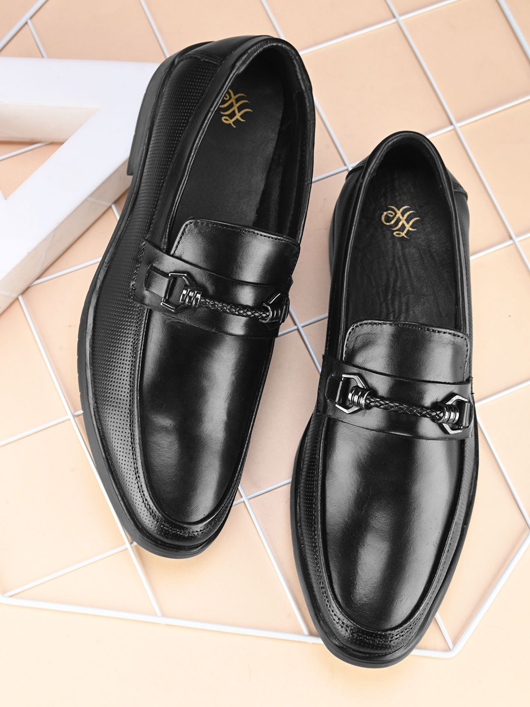 

House of Pataudi Men Leather Formal Loafers, Black