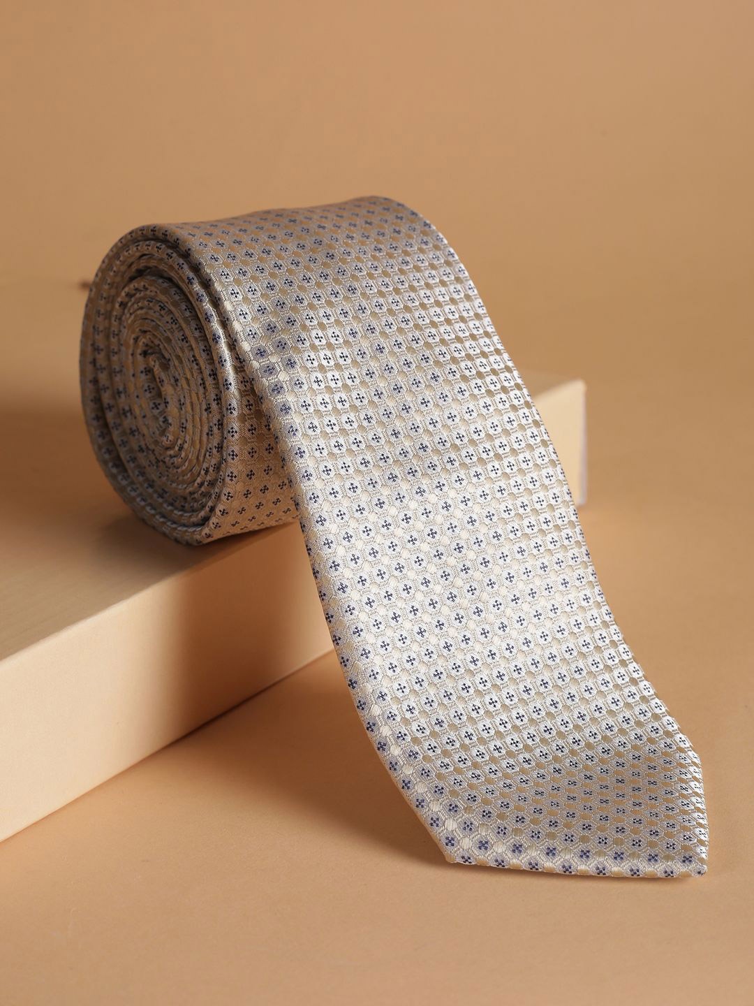 

Allen Solly Men Woven Design Broad Tie, Grey