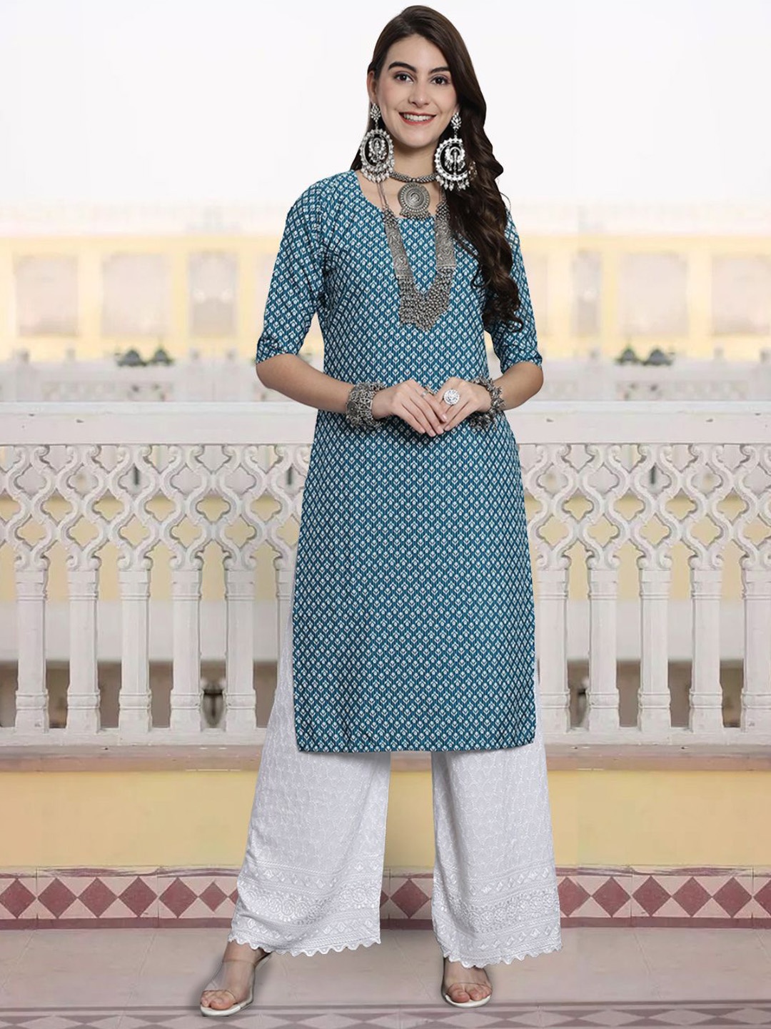 

7Threads Floral Printed Round Neck Straight Kurta, Blue