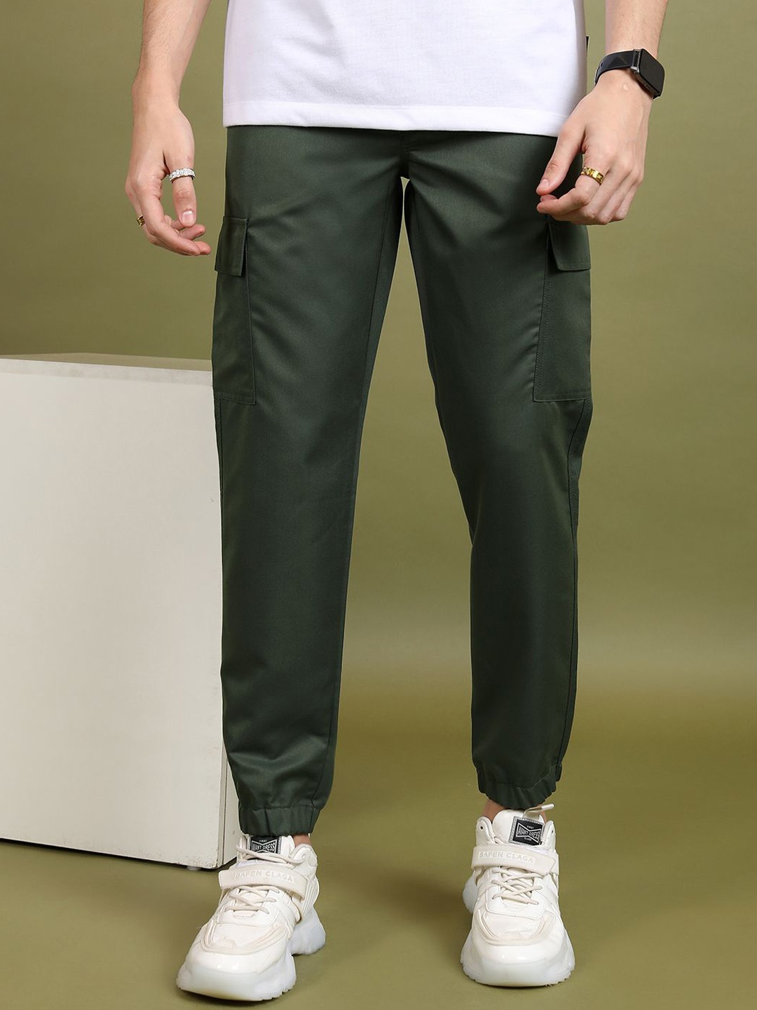 

HIGHLANDER Men Joggers Trousers, Olive