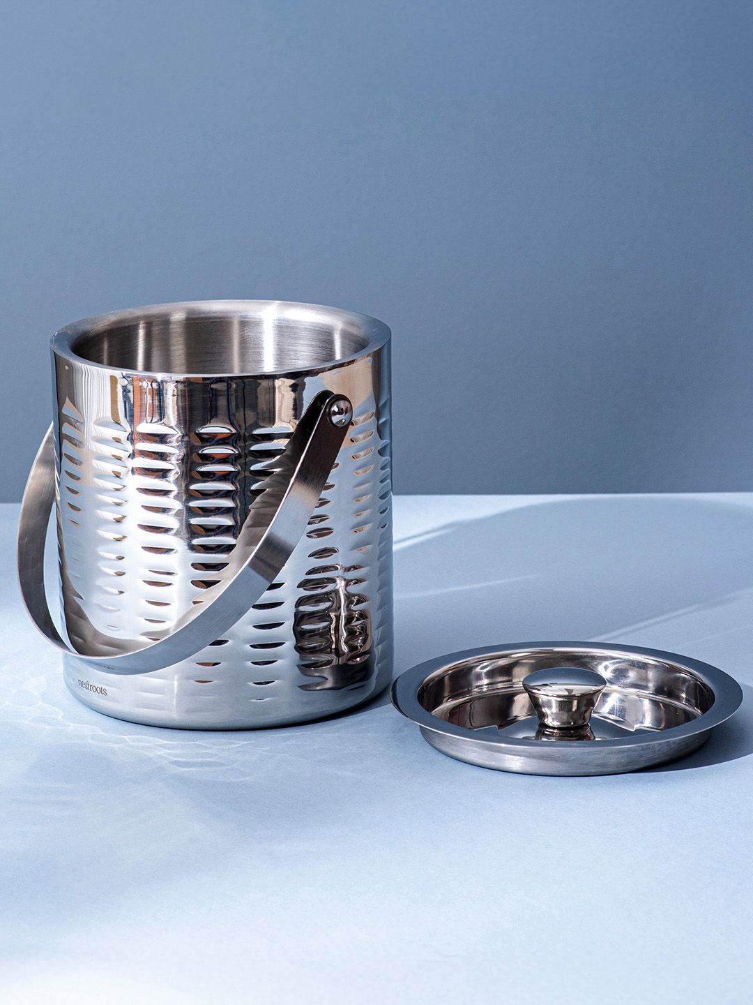 

nestroots Silver Toned Textured Stainless Steel Ice Bucket With Cap