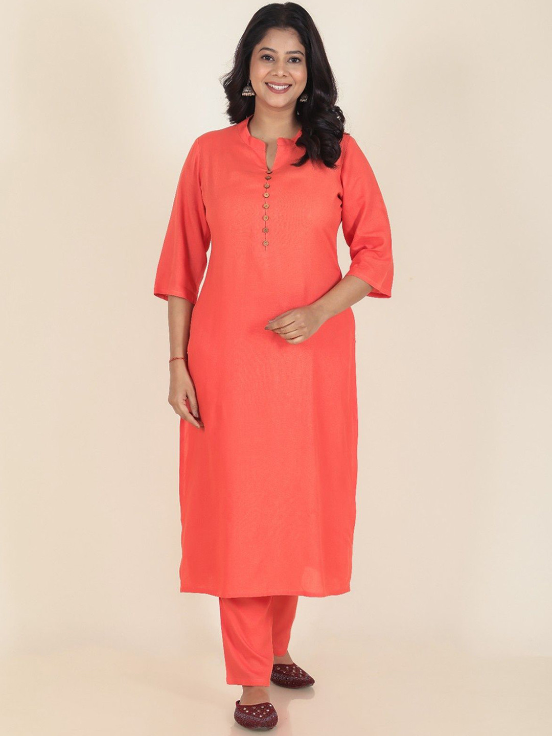 

Aramya Mandarin Collar Straight Kurta, Orange